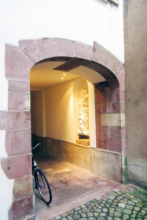 Appartement Typique Et Cosy A Deux Pas De La Cathedrale Estrasburgo Exterior foto