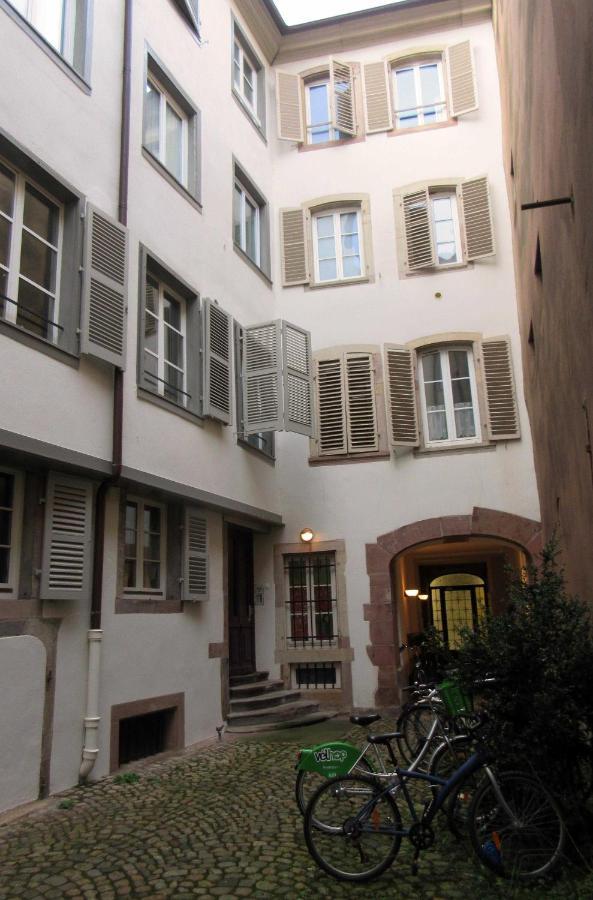 Appartement Typique Et Cosy A Deux Pas De La Cathedrale Estrasburgo Exterior foto